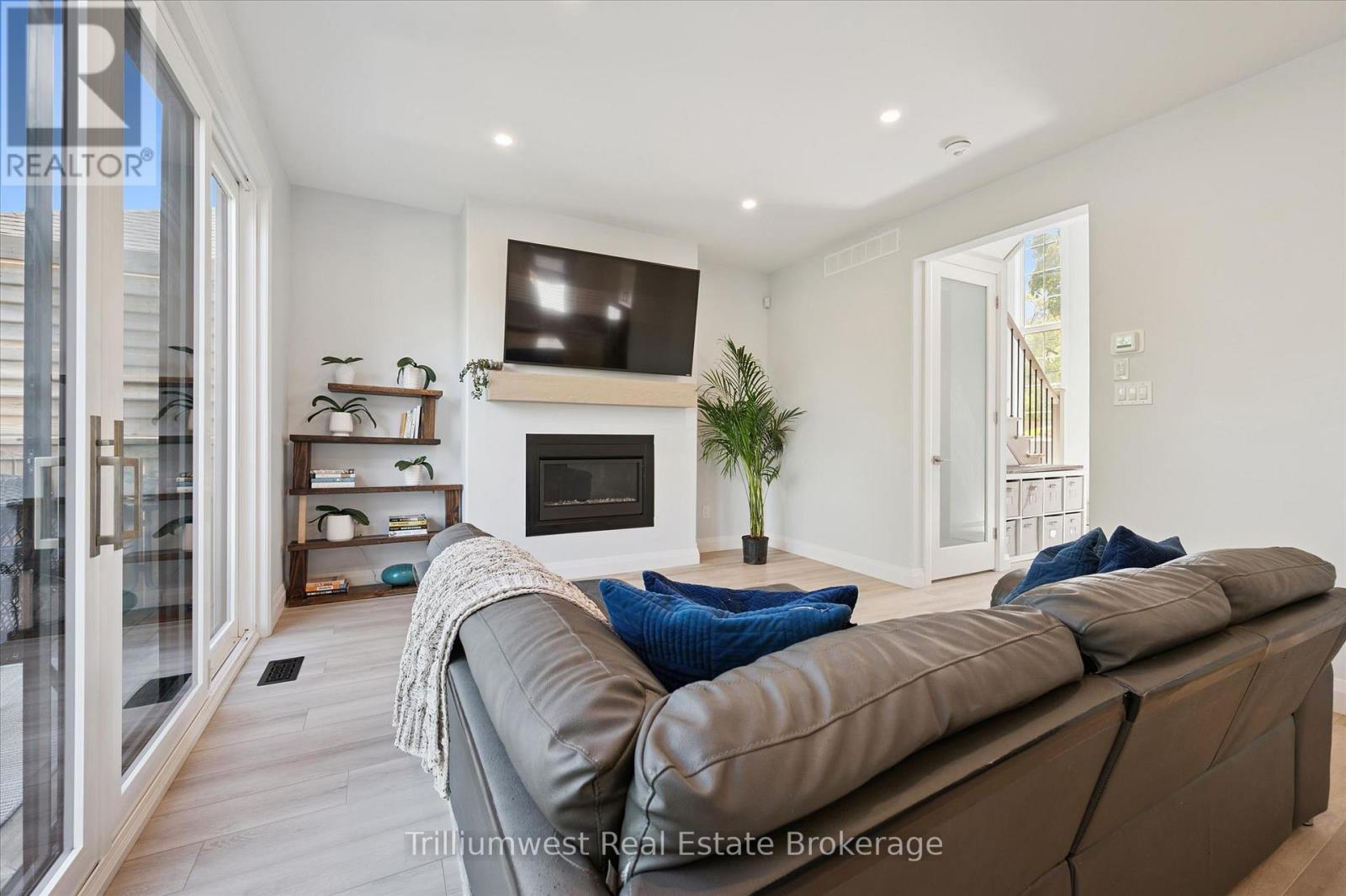 46 WASHINGTON STREET - 5