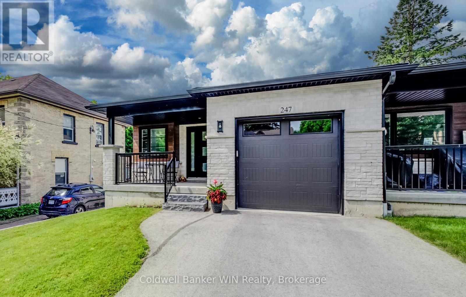 247 FERGUS STREET N - 1