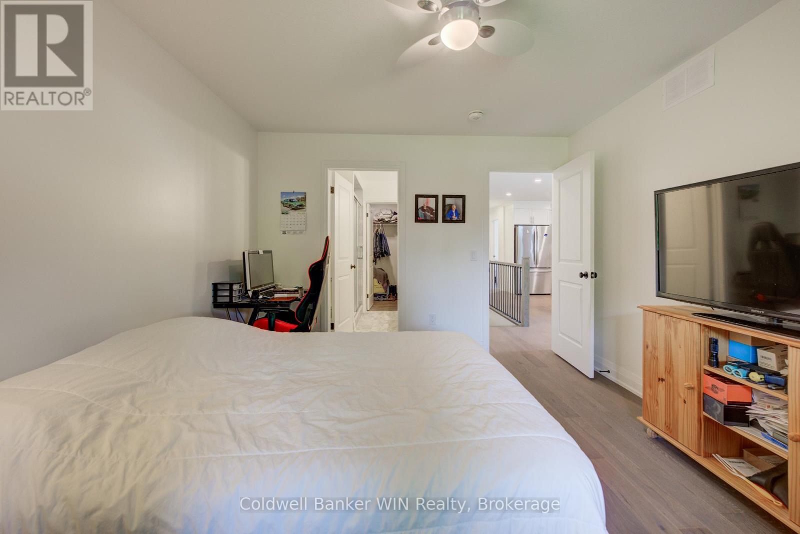 247 FERGUS STREET N - 24