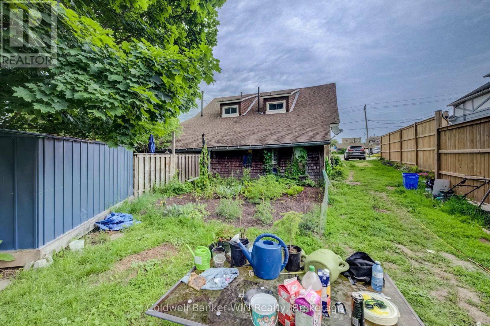 129 ELGIN STREET S - 17