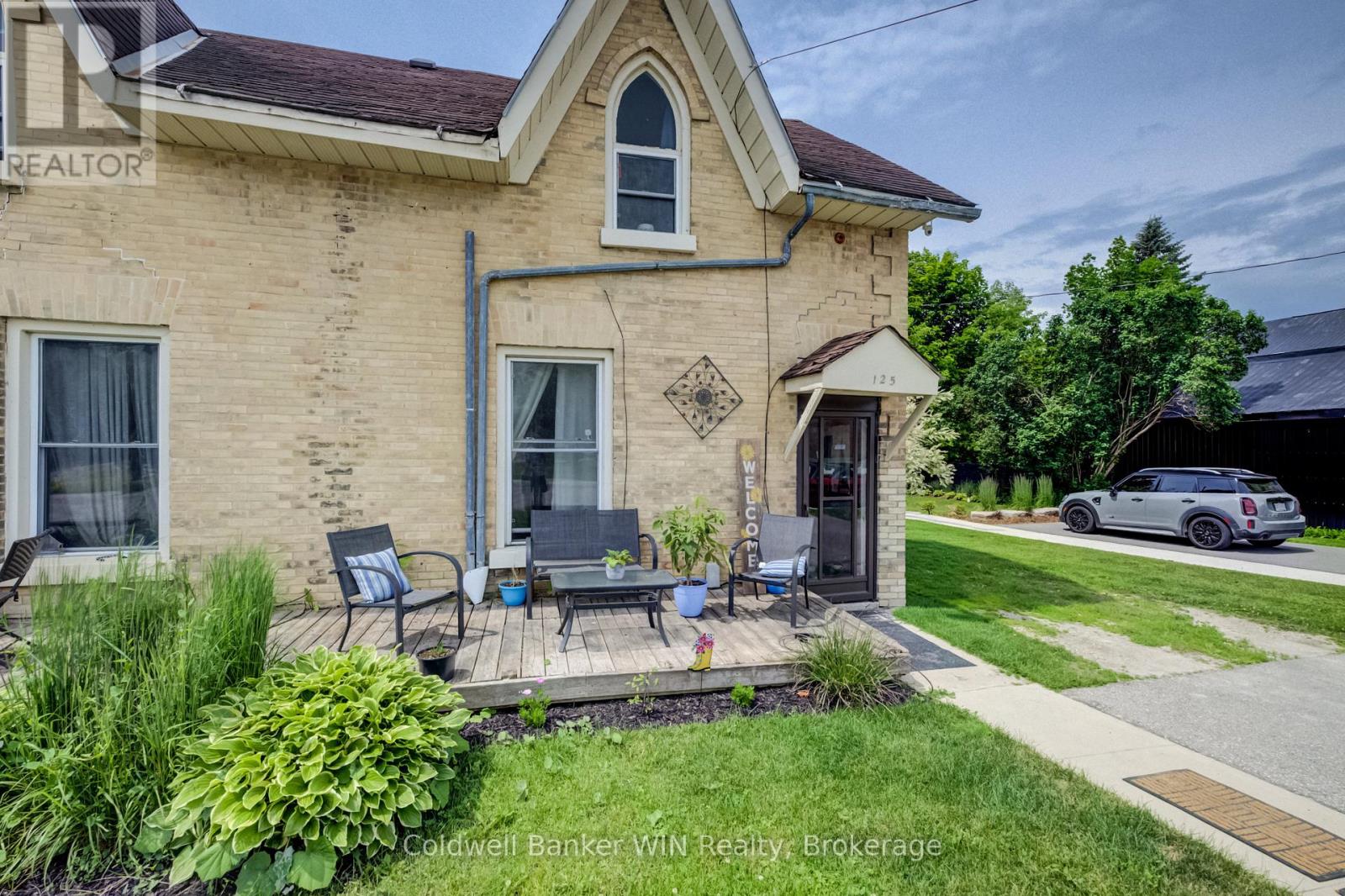 129 ELGIN STREET S - 3