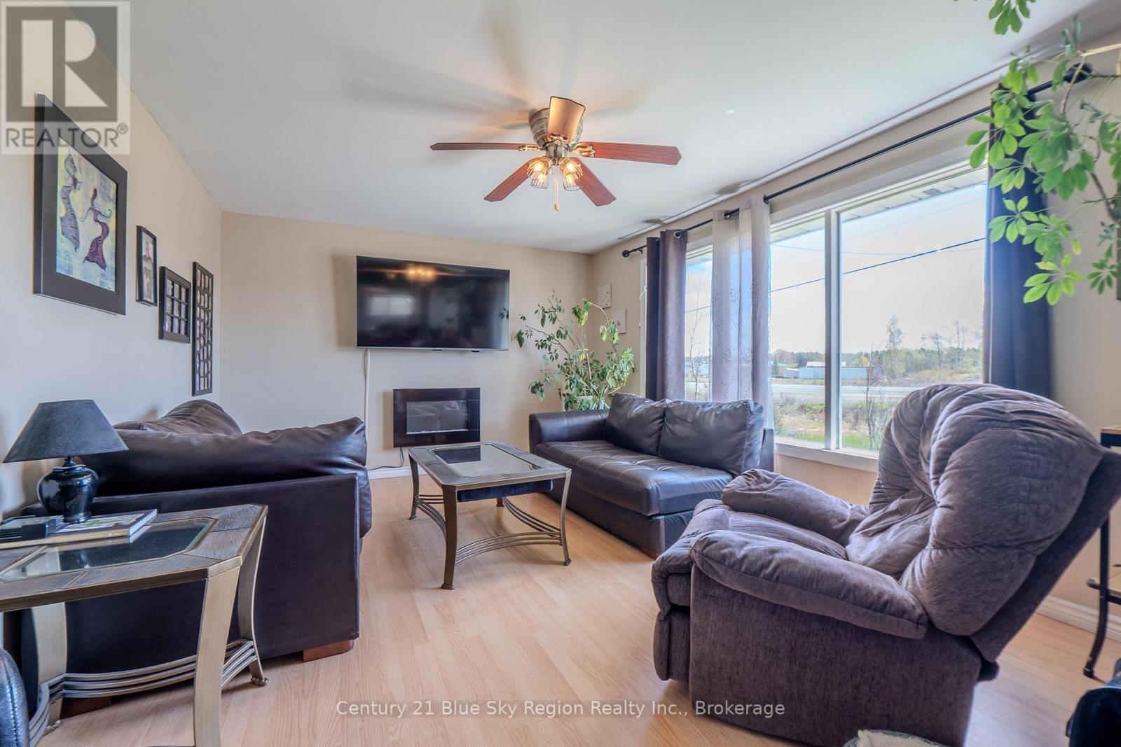 1742 HIGHWAY 17 E - 10