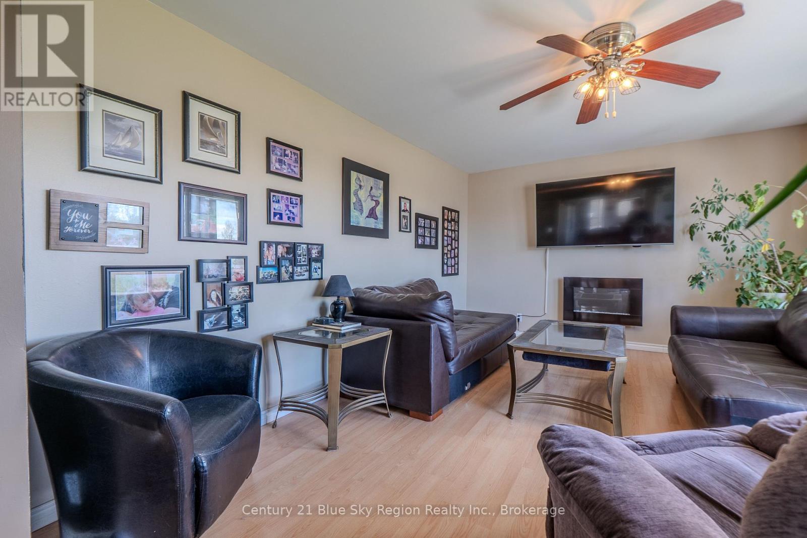 1742 HIGHWAY 17 E - 11