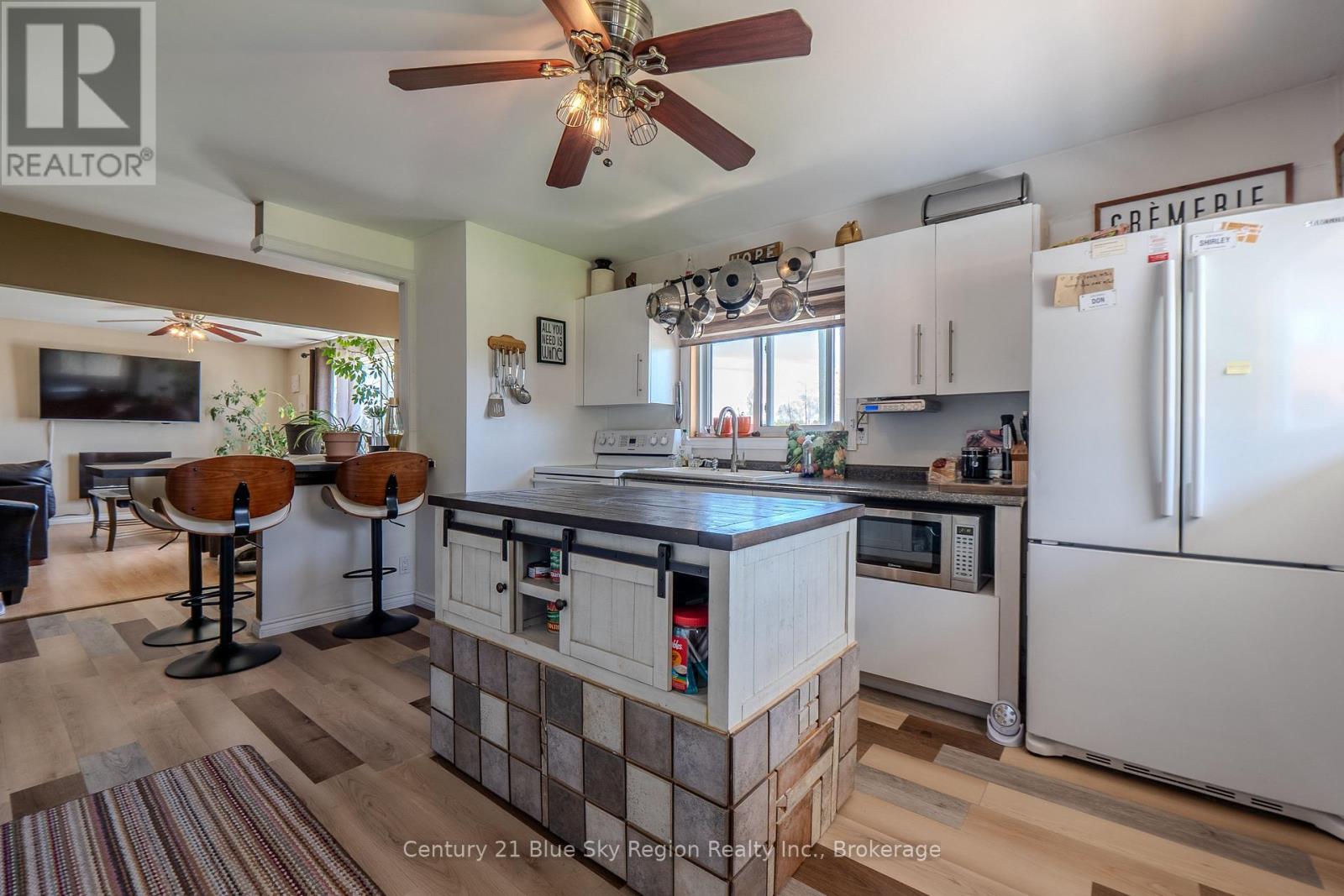 1742 HIGHWAY 17 E - 12