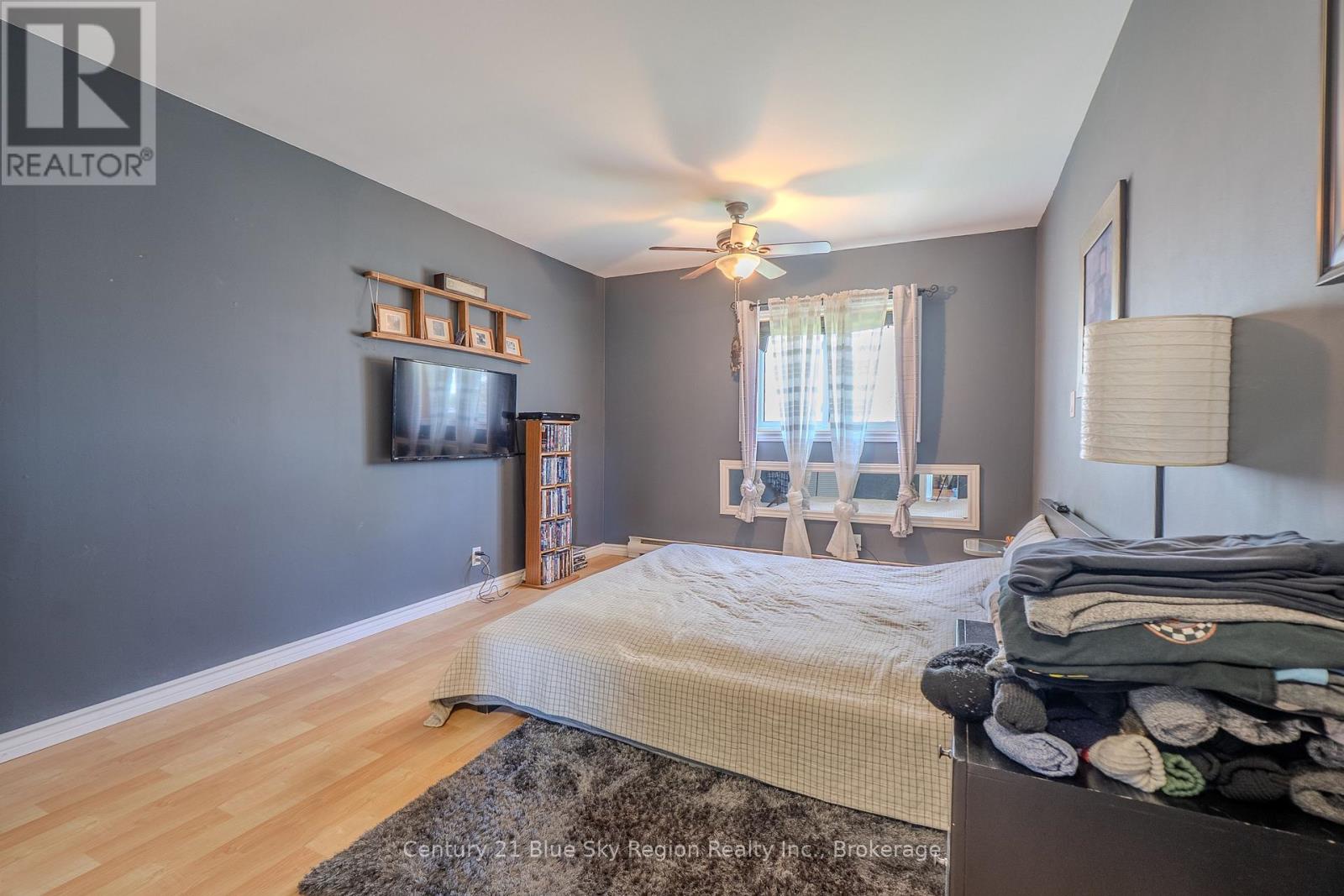 1742 HIGHWAY 17 E - 18
