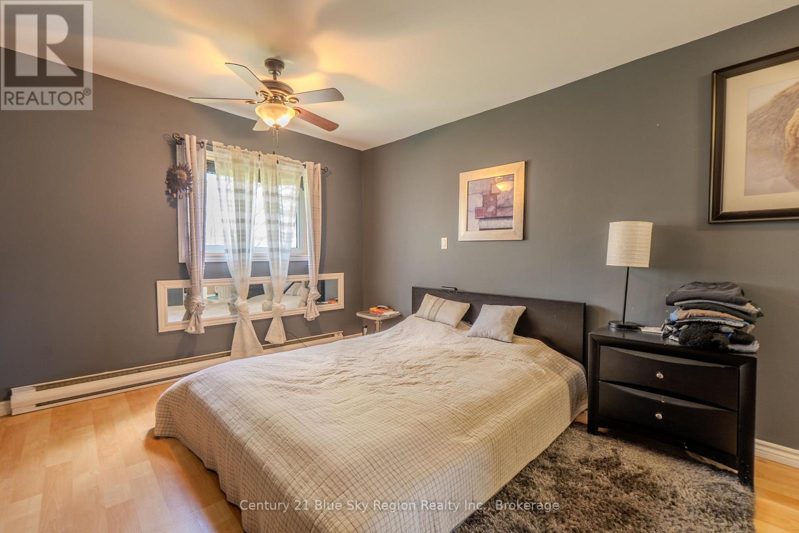 1742 HIGHWAY 17 E - 19