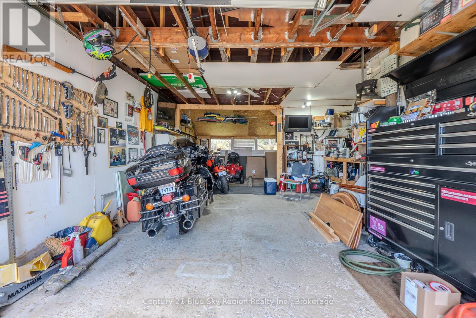 1742 HIGHWAY 17 E - 32