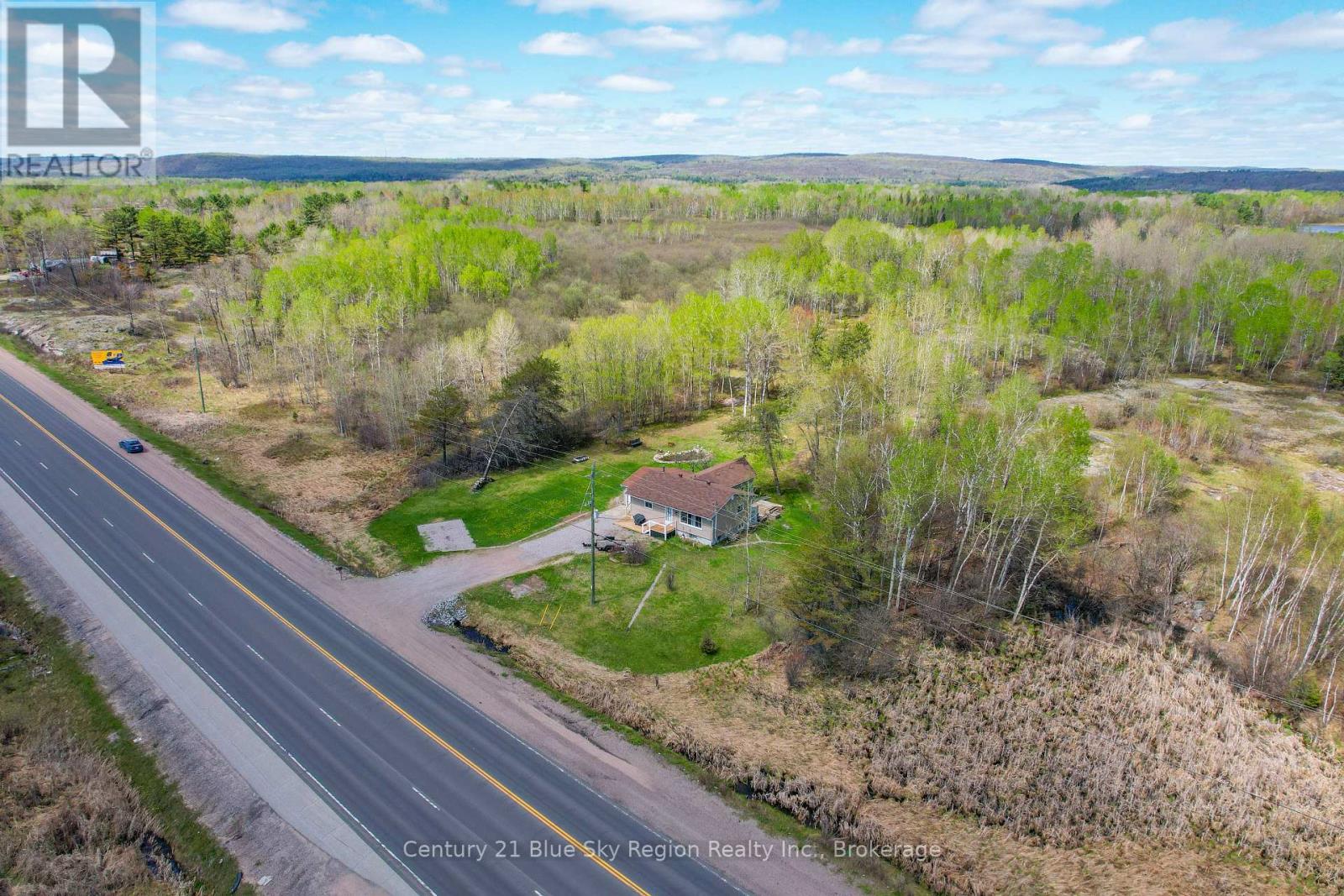 1742 HIGHWAY 17 E - 40