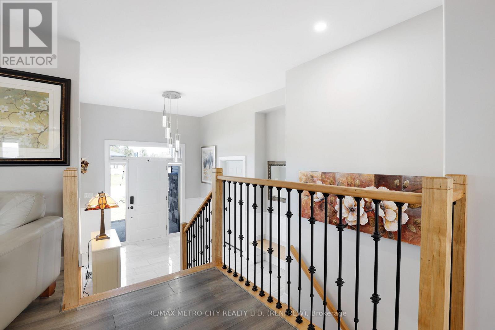 65 NOBLE CRESCENT - 11