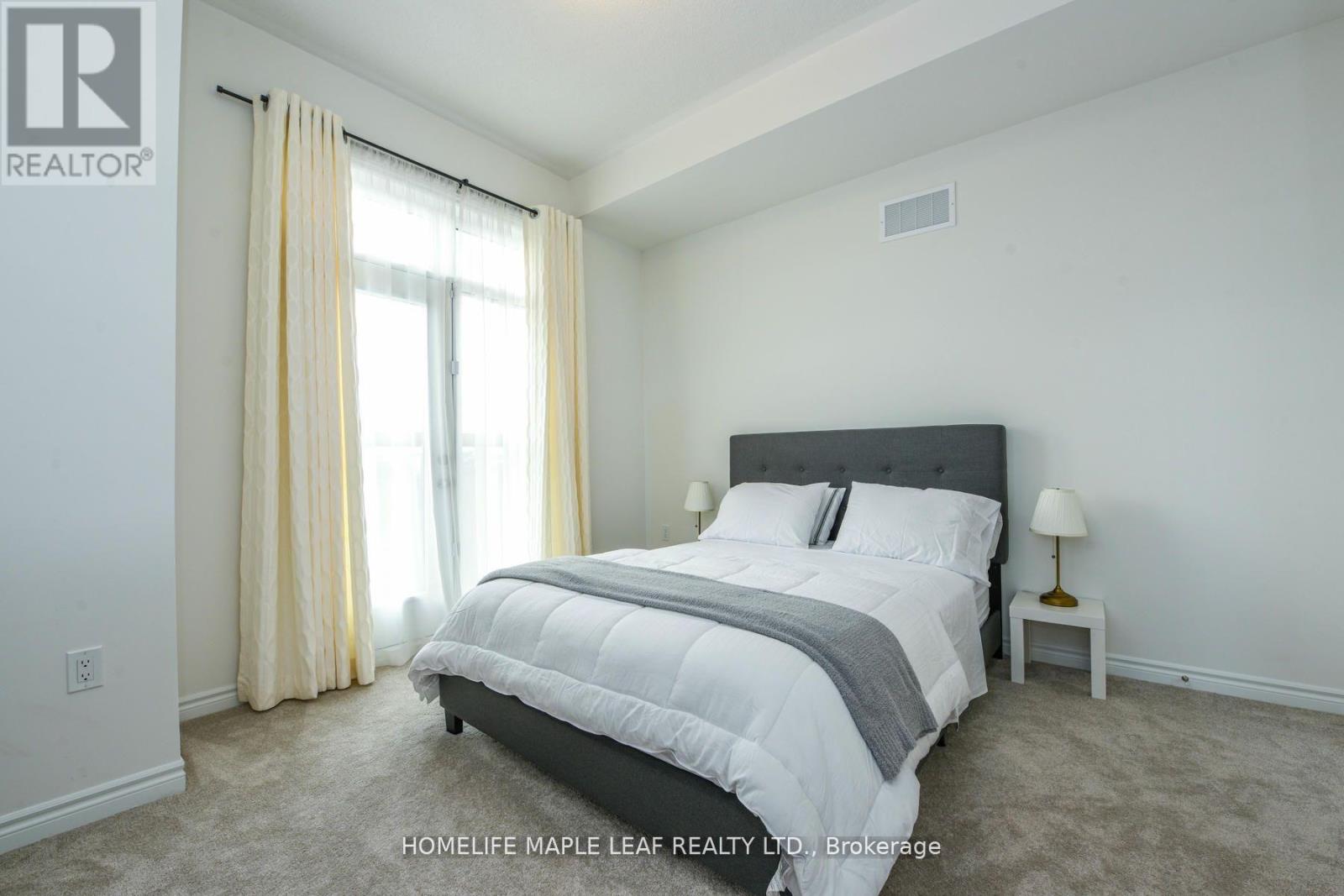 #215 30 HALLIFORD PLACE - Image 32