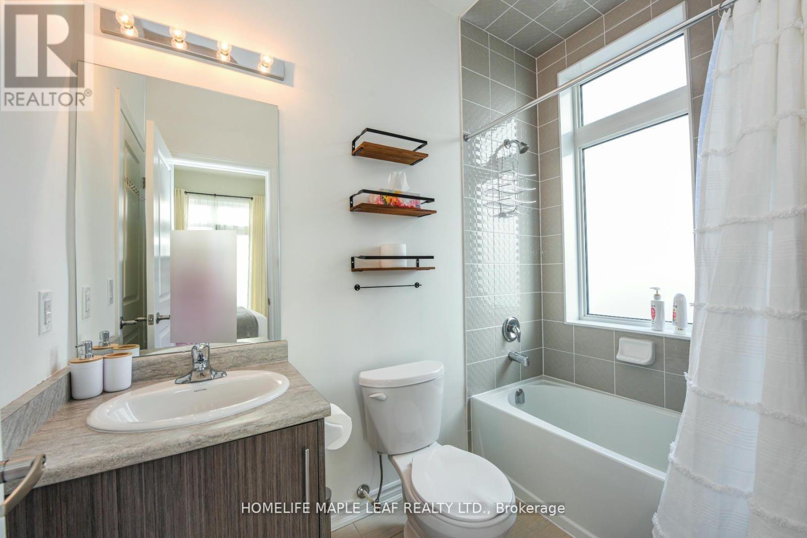 #215 30 HALLIFORD PLACE - 7