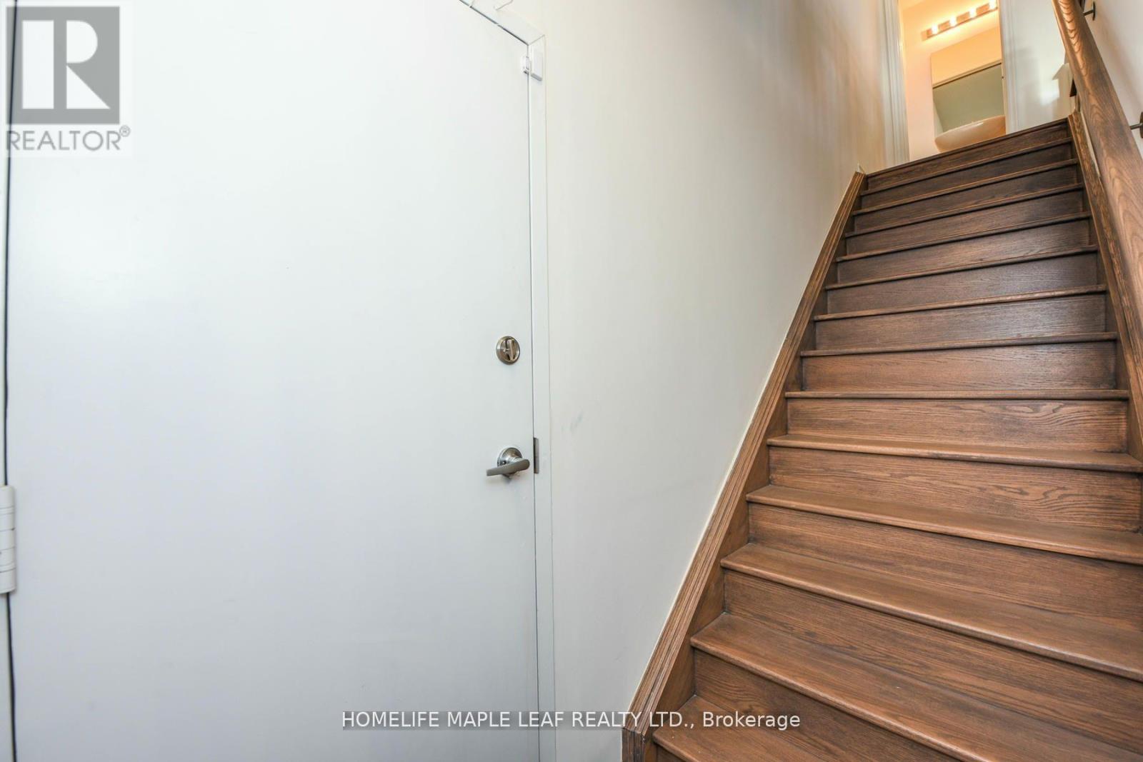 #215 30 HALLIFORD PLACE - 8