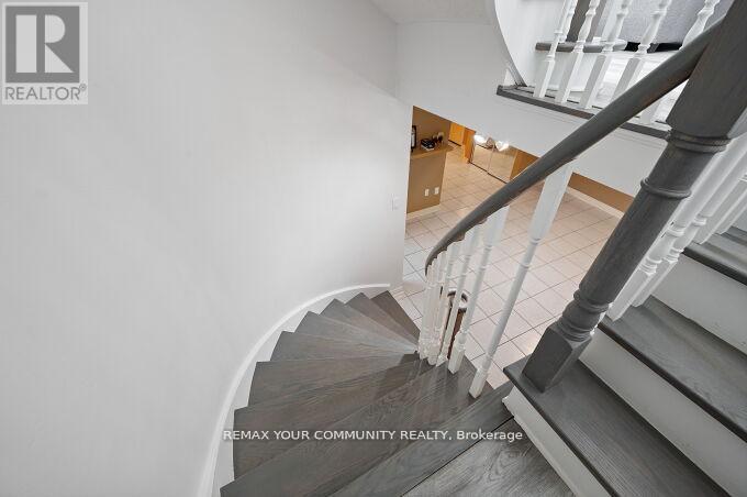 144 BROOMLANDS DRIVE - 35