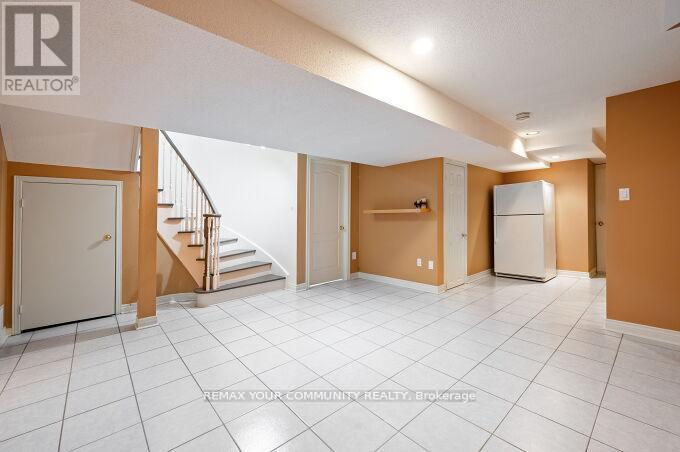 144 BROOMLANDS DRIVE - 37