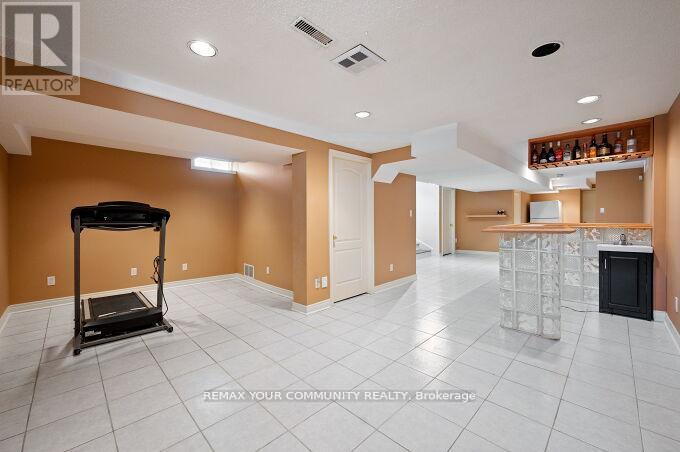144 BROOMLANDS DRIVE - 40