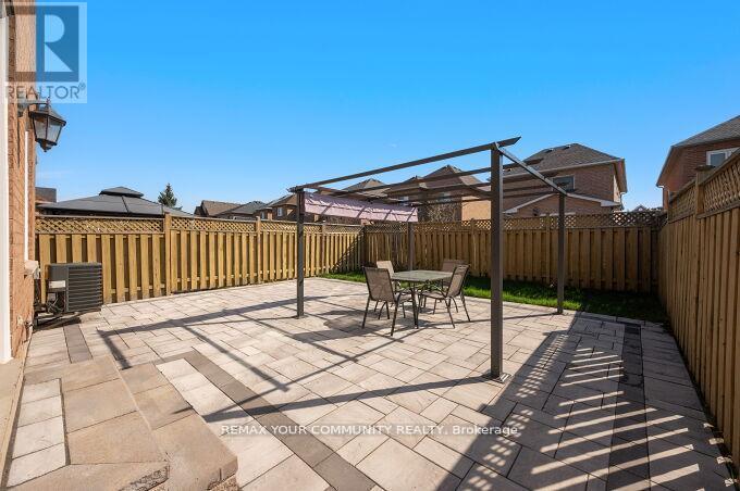 144 BROOMLANDS DRIVE - 41