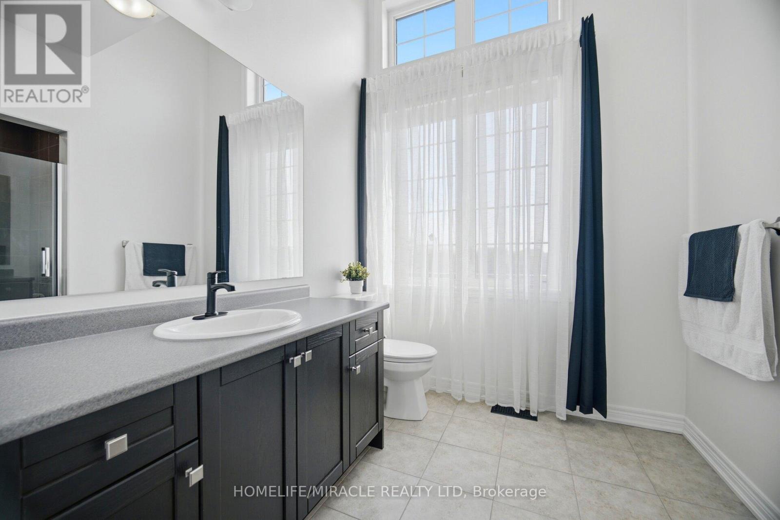 642 BARONS STREET - 24