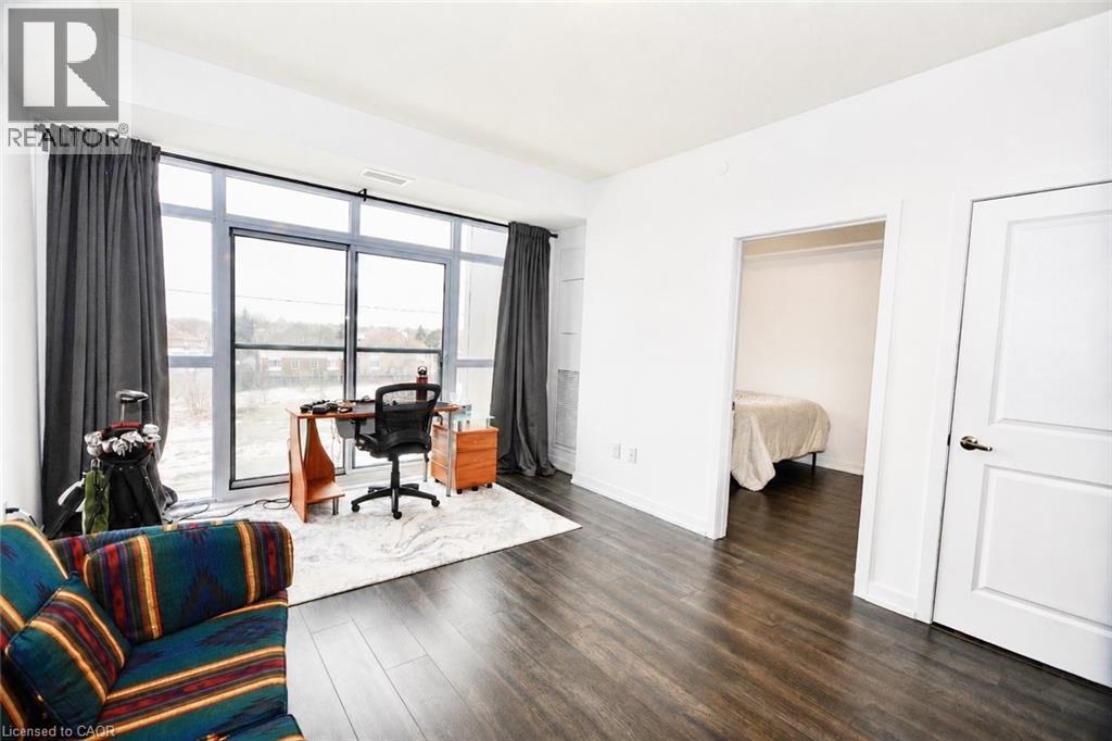 #404 450 DUNDAS Street E - 10