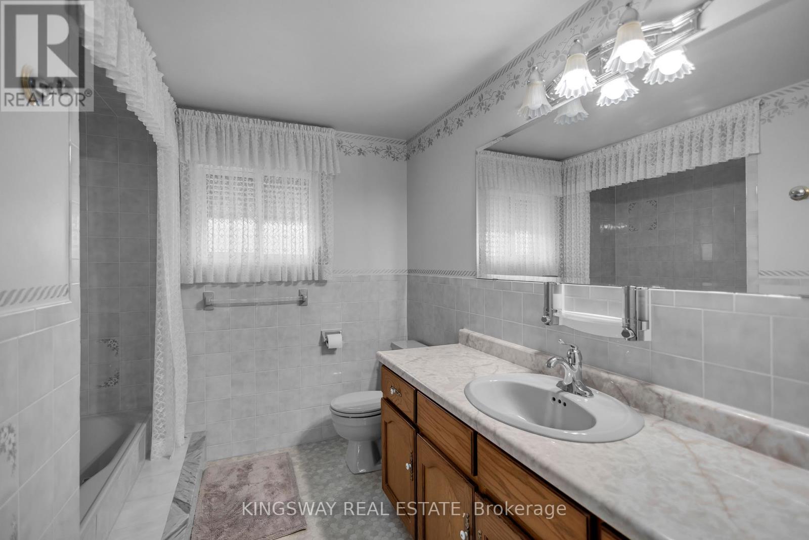 56 BEN TIRRAN CRESCENT - 29