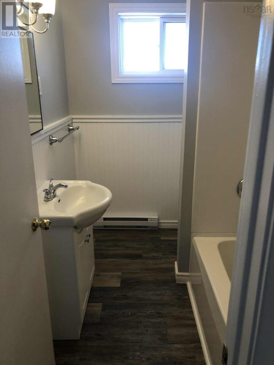 9 Thompson Road - 10