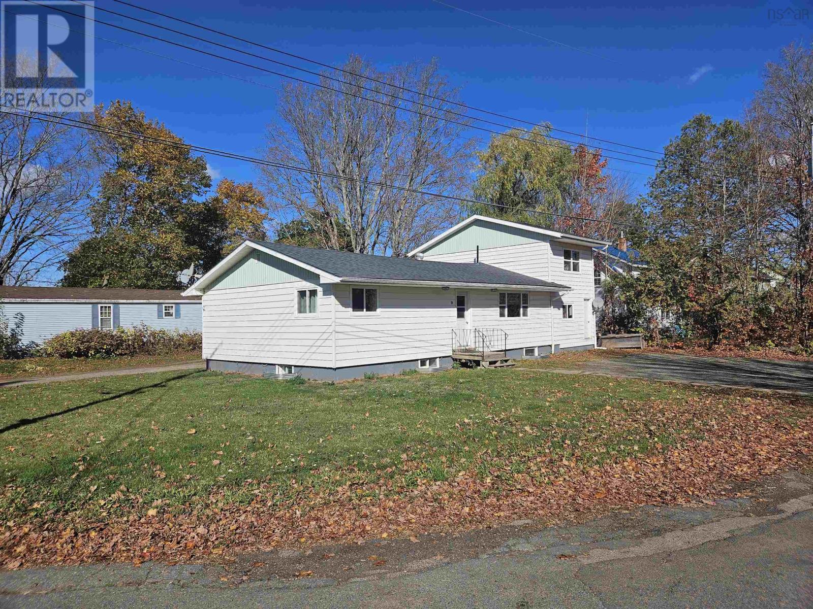 9 Thompson Road - 2