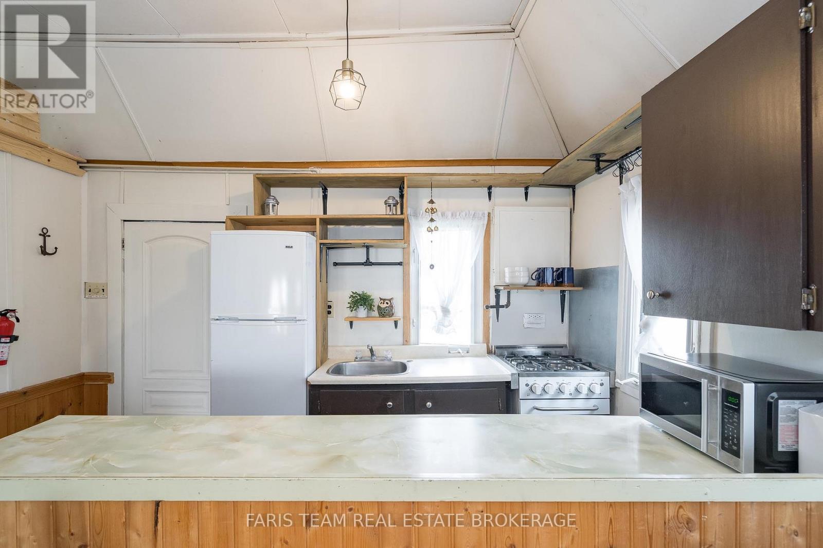 5632 PENETANGUISHENE ROAD - 26