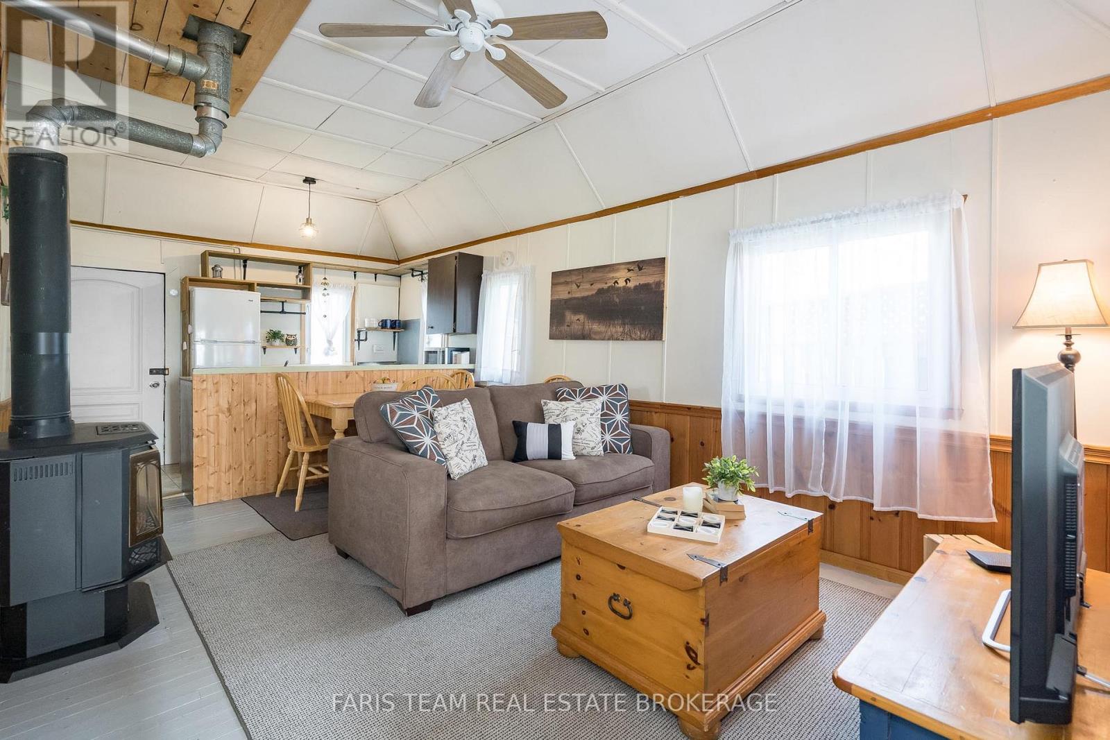 5632 PENETANGUISHENE ROAD - 28