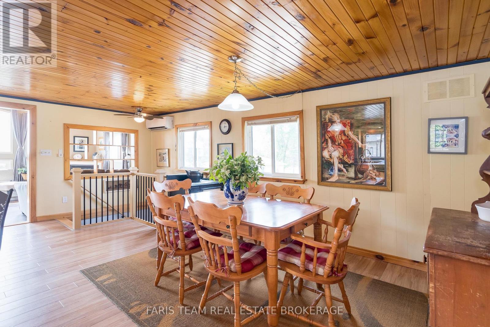 5632 PENETANGUISHENE ROAD - 8