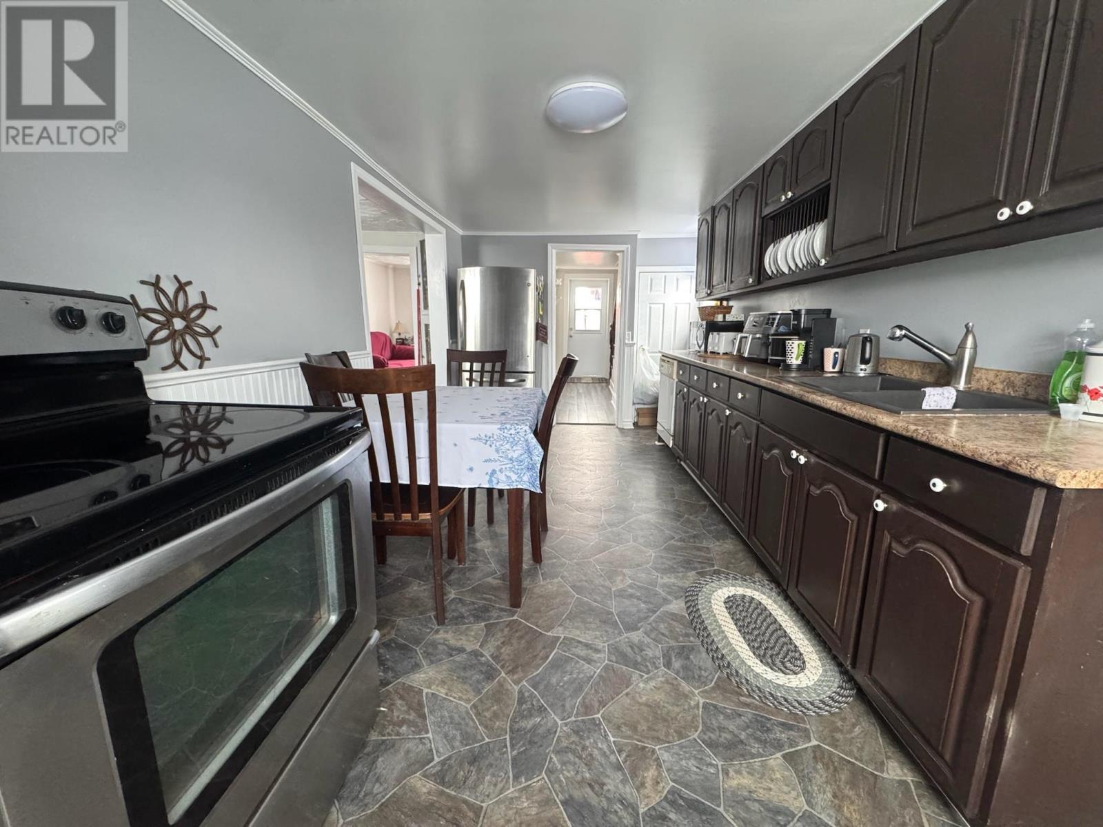 69 Campbell Street - 21