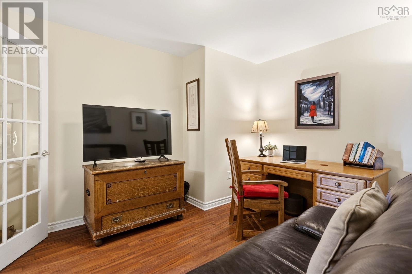 #414 120 Southgate Drive - 6
