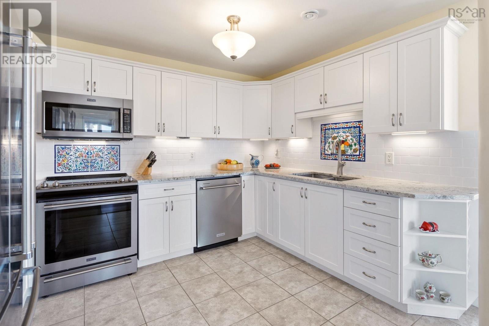 #414 120 Southgate Drive - 10