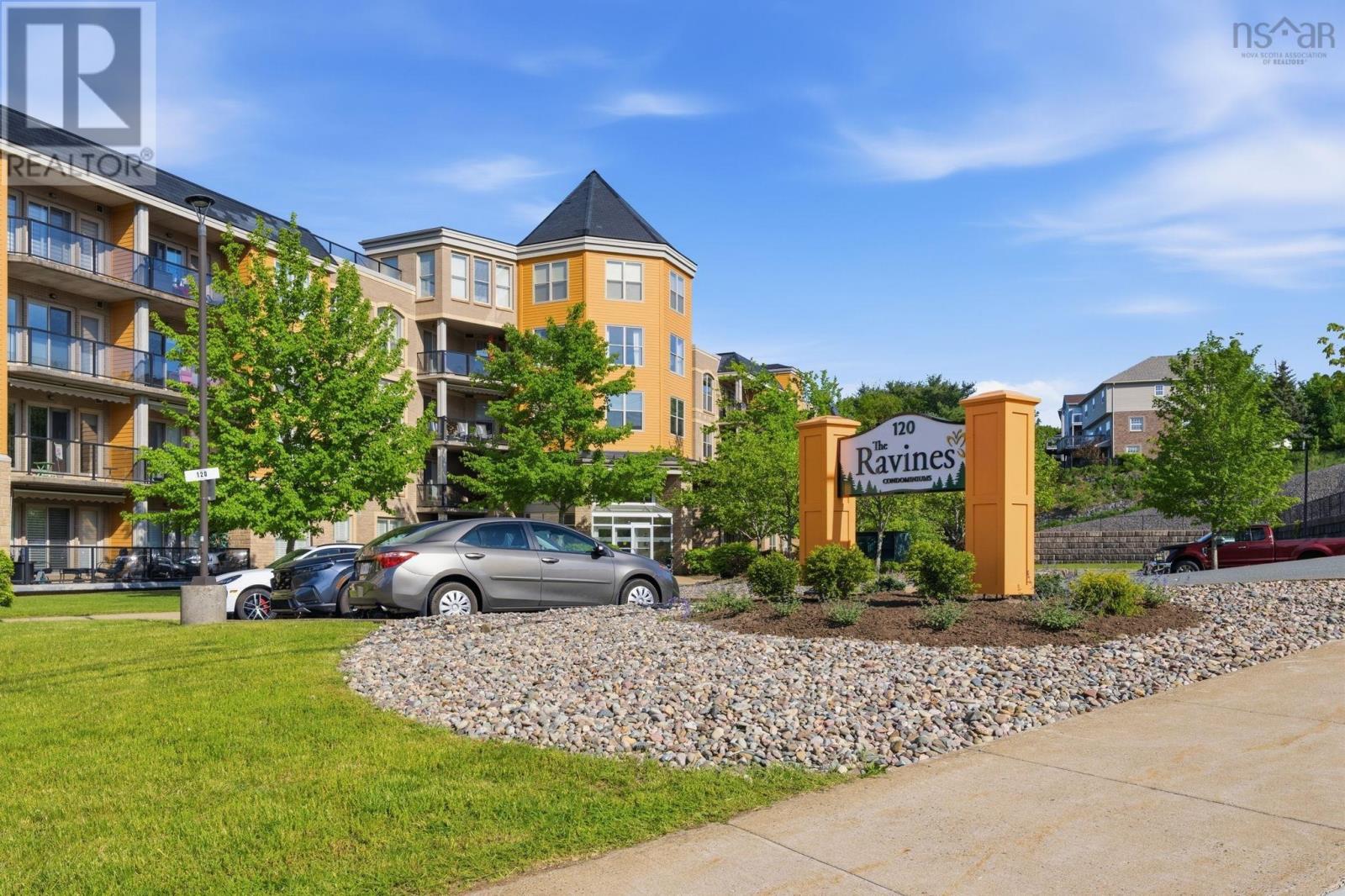#414 120 Southgate Drive - 32