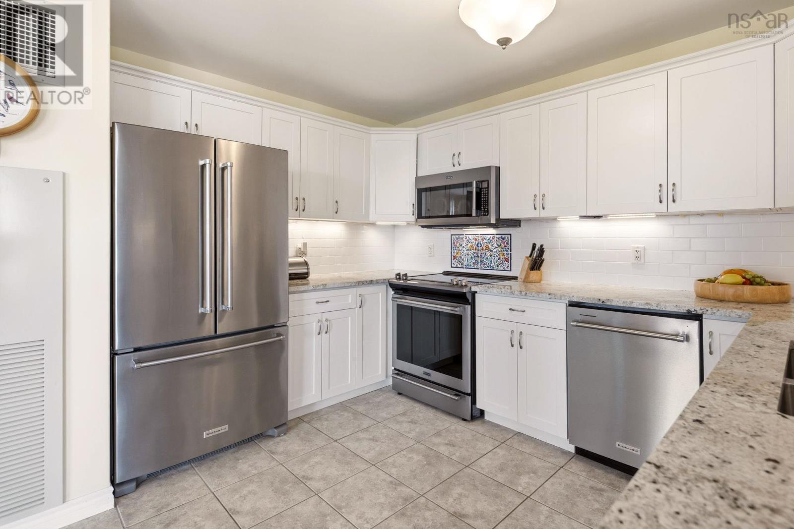 #414 120 Southgate Drive - 9