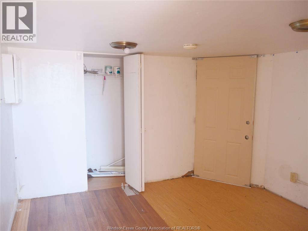 1050 Drouillard ROAD - 30