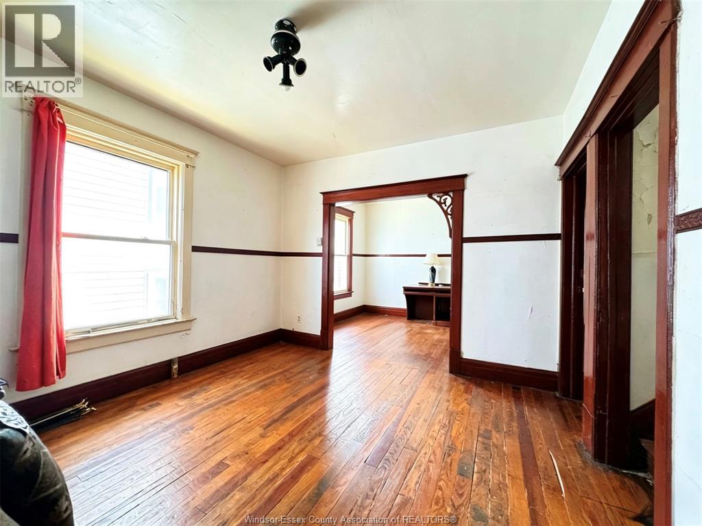 1050 Drouillard ROAD - 4