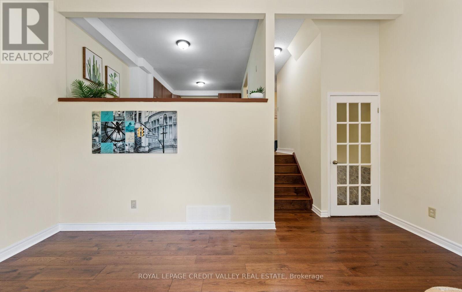 7 HILLPARK TRAIL - 14