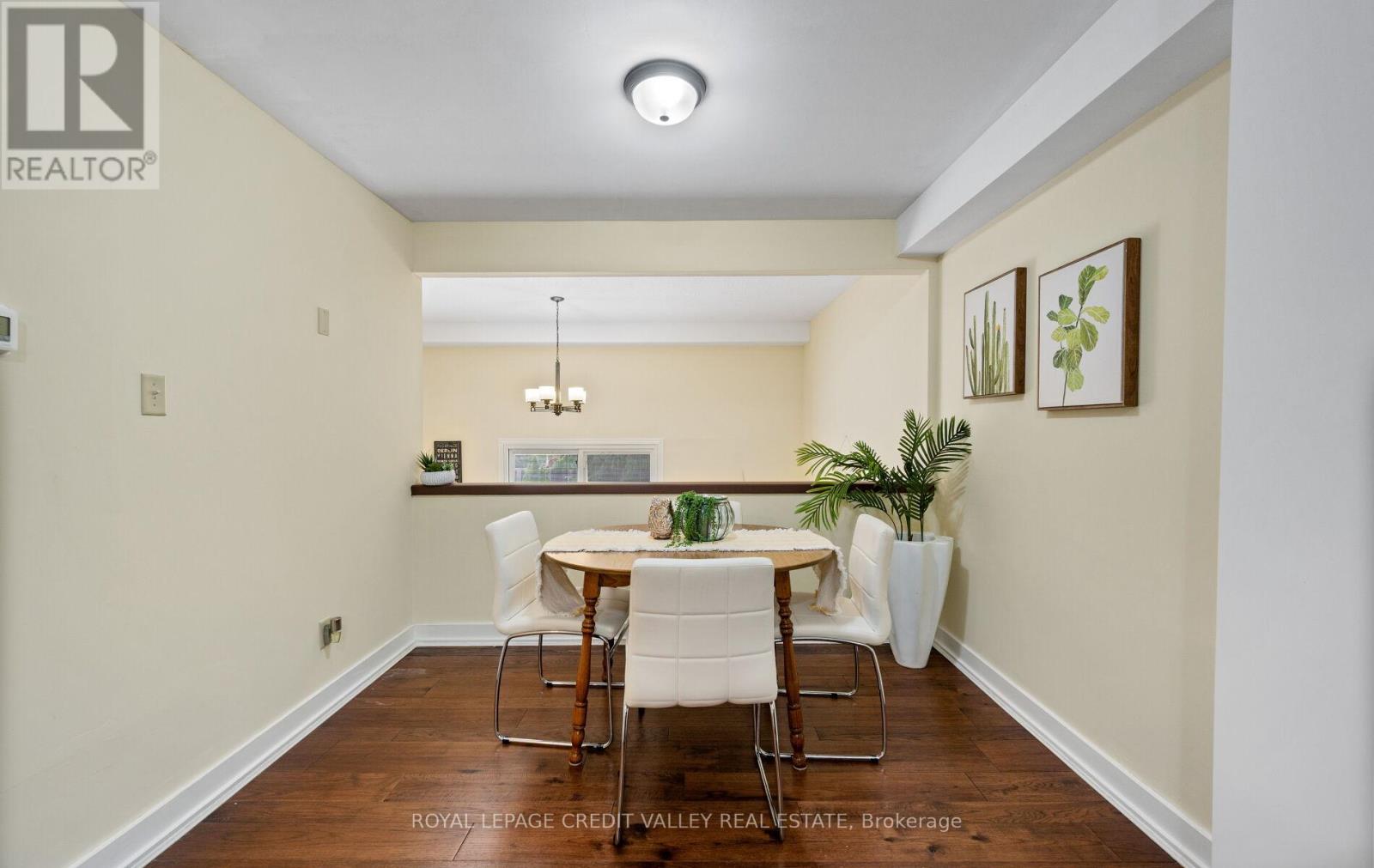 7 HILLPARK TRAIL - 19