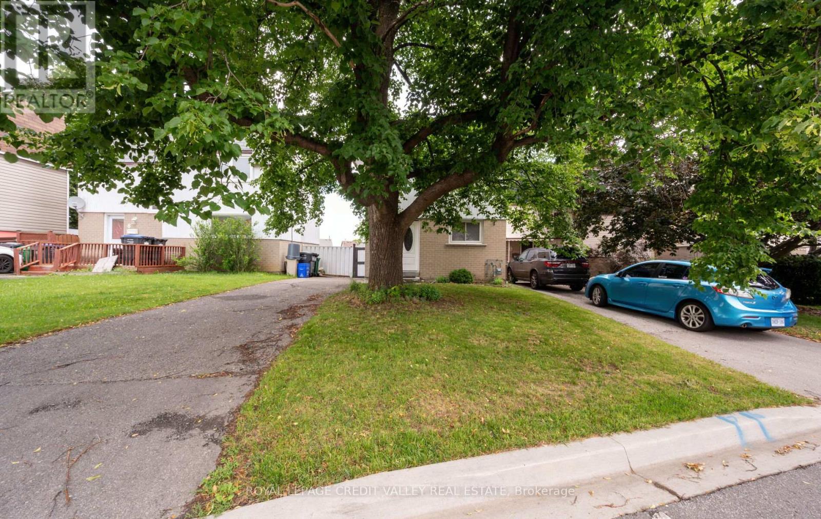 7 HILLPARK TRAIL - 2