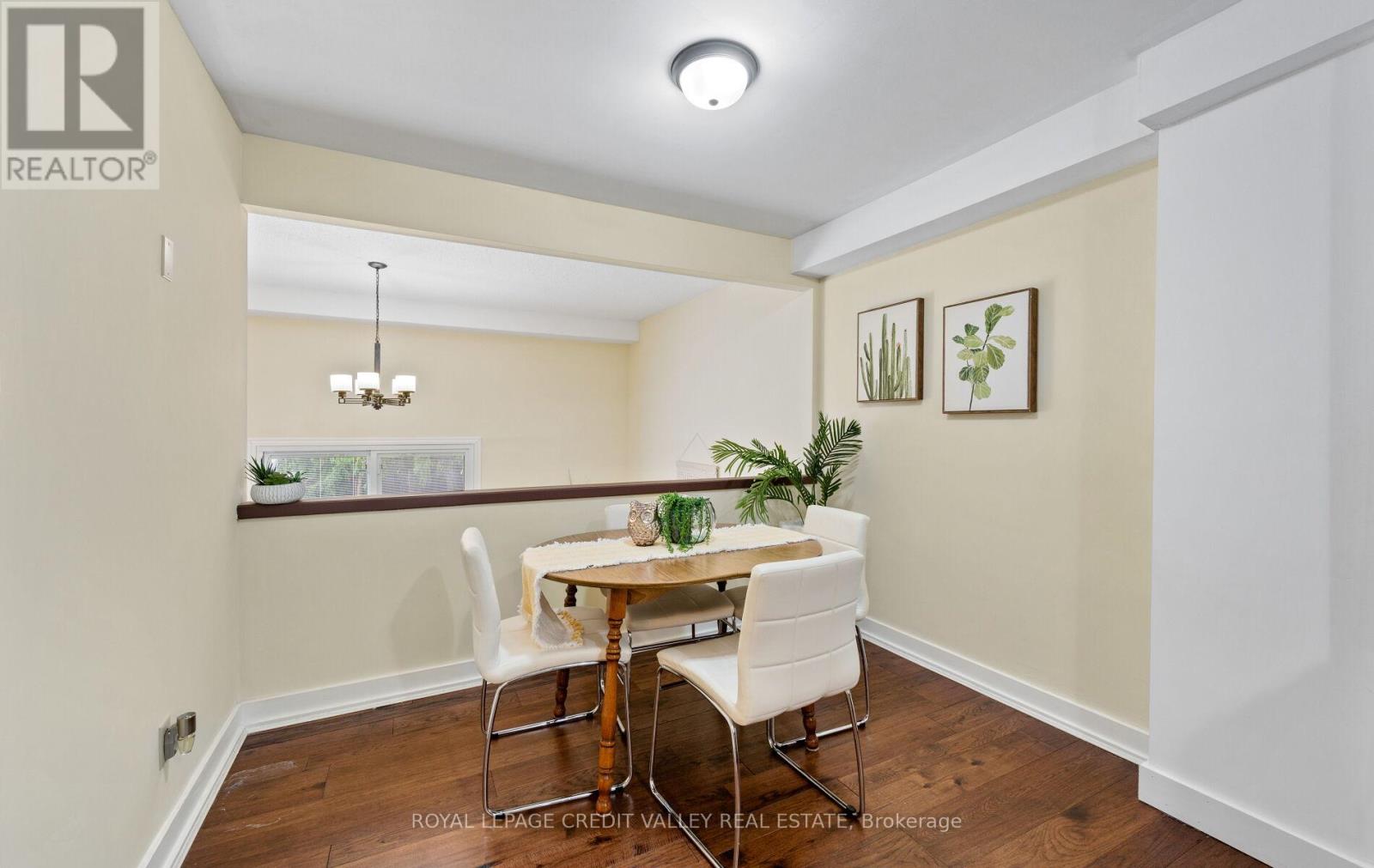 7 HILLPARK TRAIL - 20