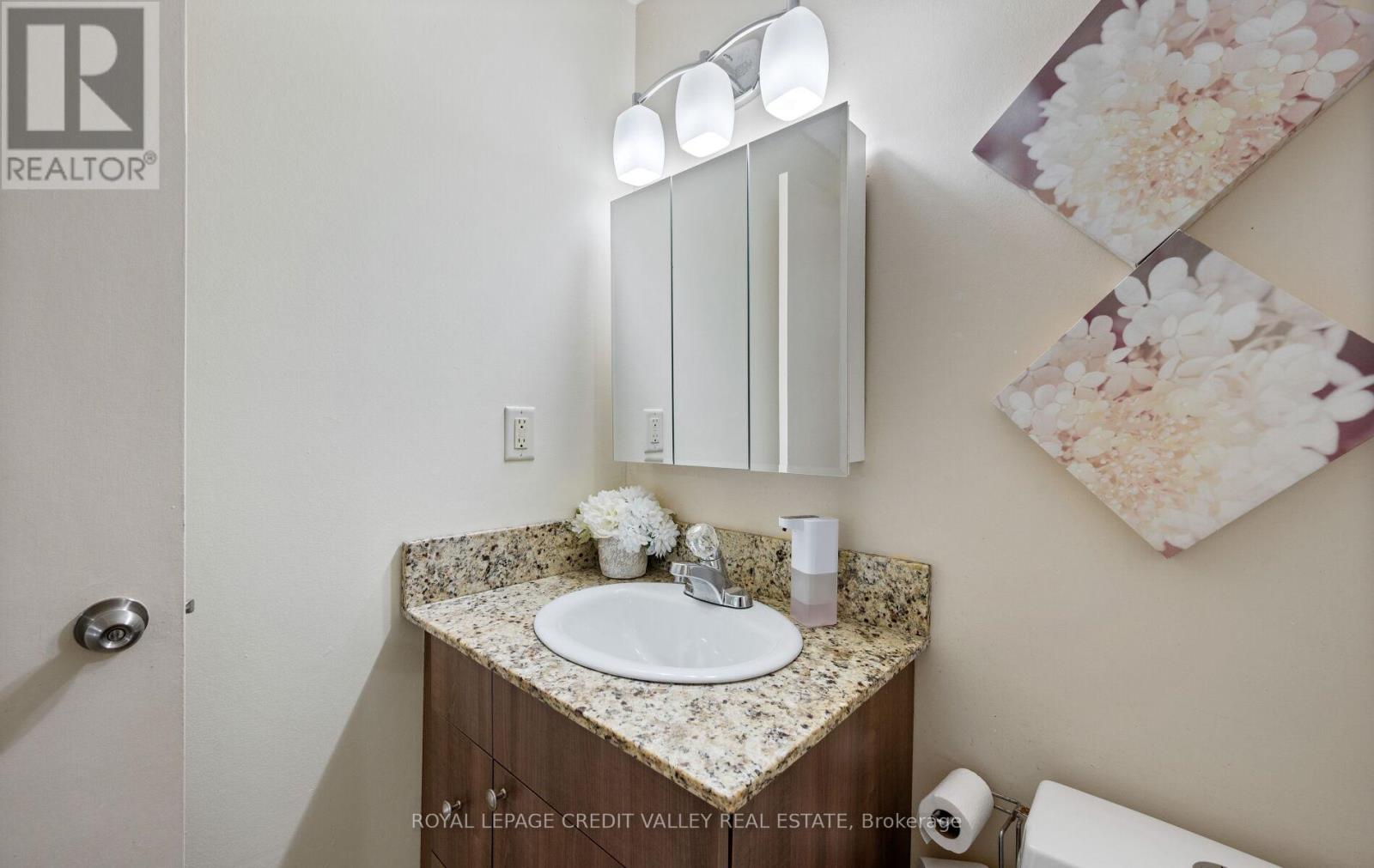 7 HILLPARK TRAIL - 33