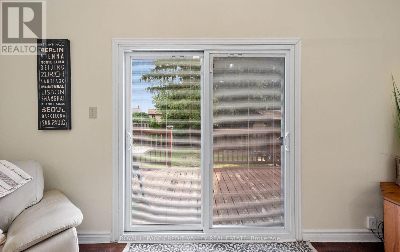 7 HILLPARK TRAIL - 41