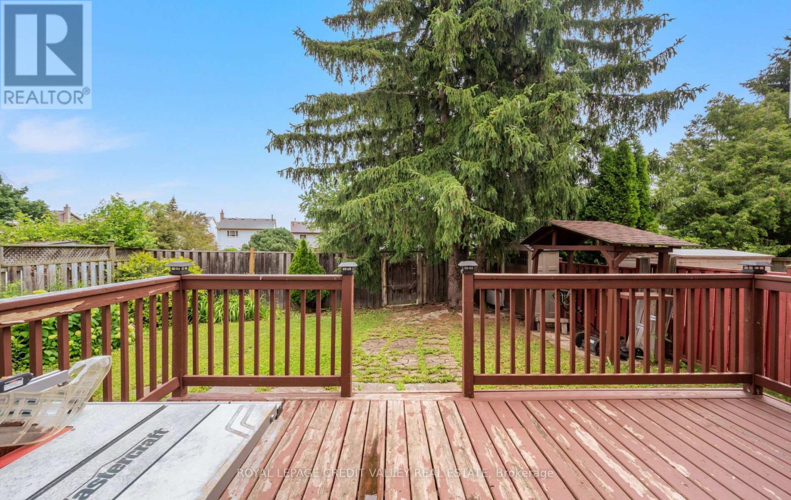 7 HILLPARK TRAIL - 42