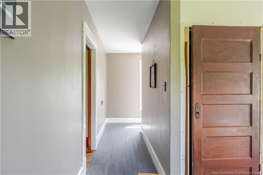 2 Central Street - Image 30
