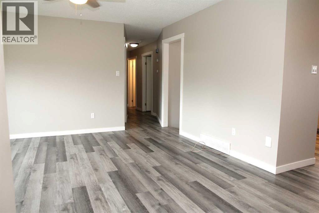 5224 23 Street - 6