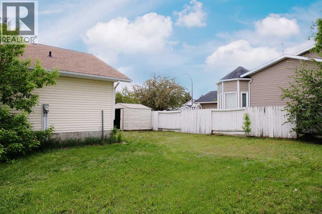 5224 23 Street - 30