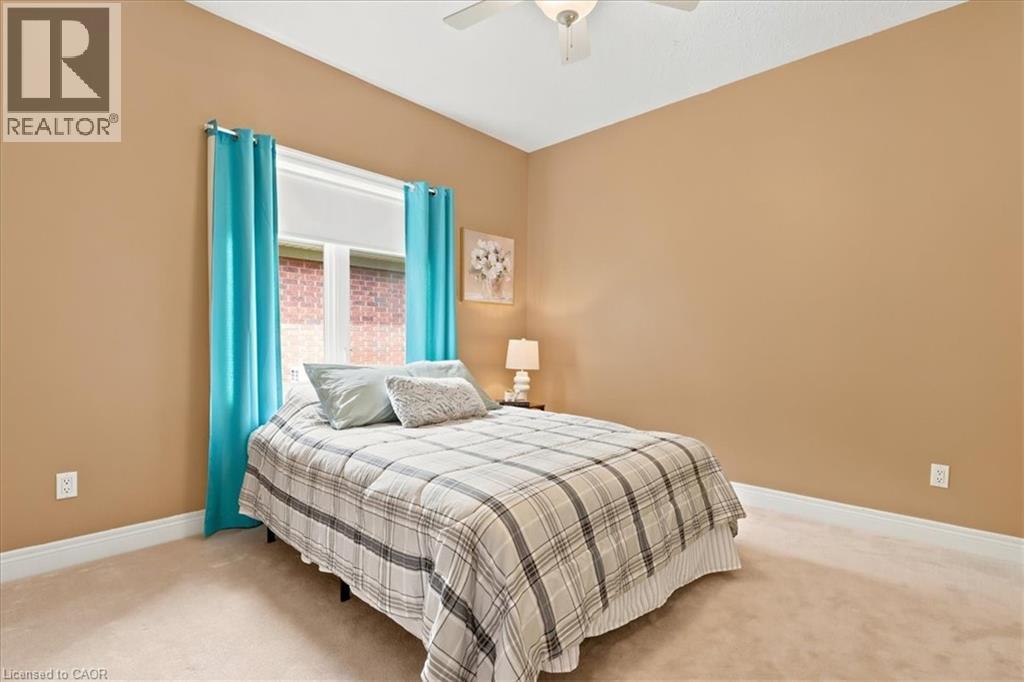 215 TERRACE WOOD Crescent - 27