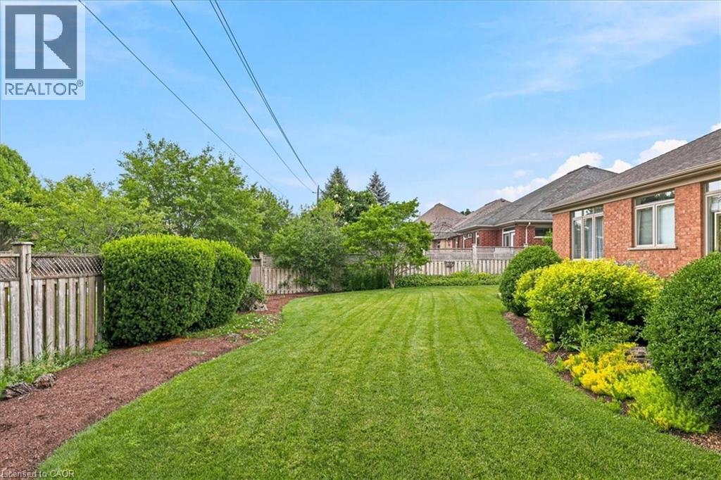 215 TERRACE WOOD Crescent - 39