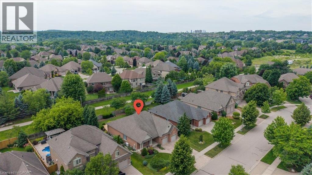 215 TERRACE WOOD Crescent - 43