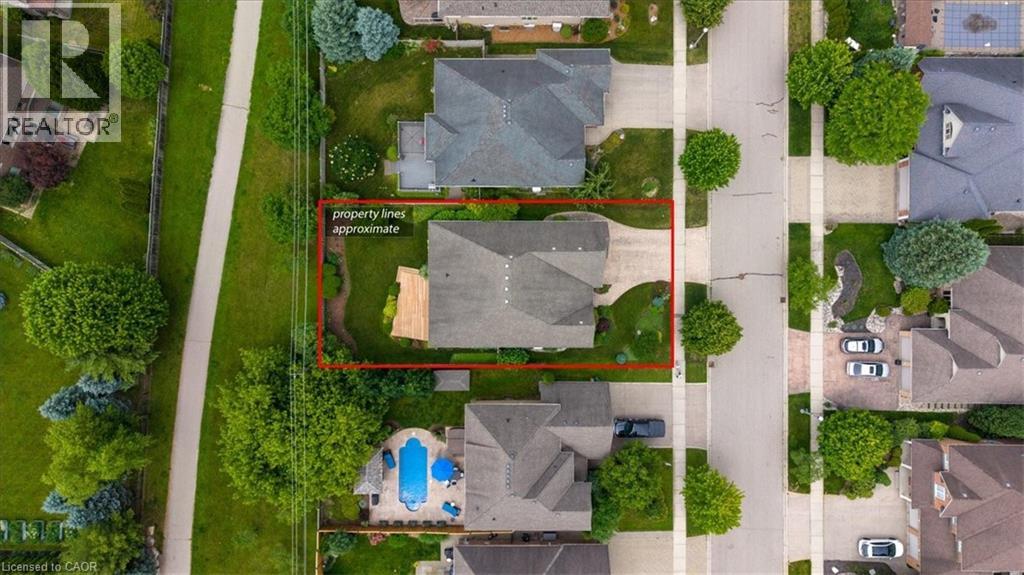 215 TERRACE WOOD Crescent - 48
