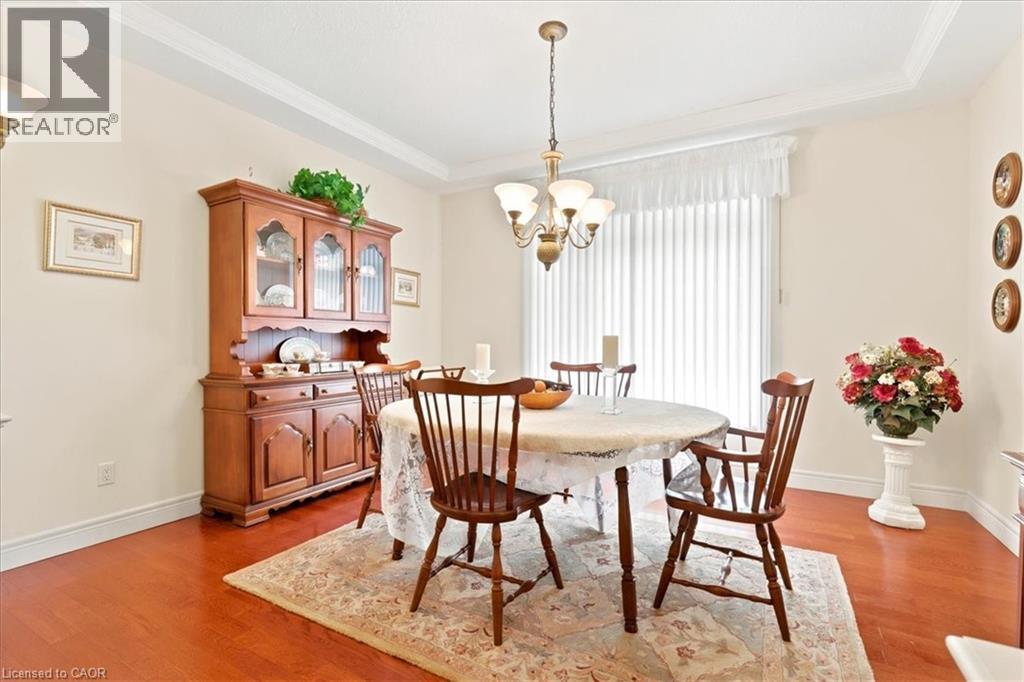 215 TERRACE WOOD Crescent - 8